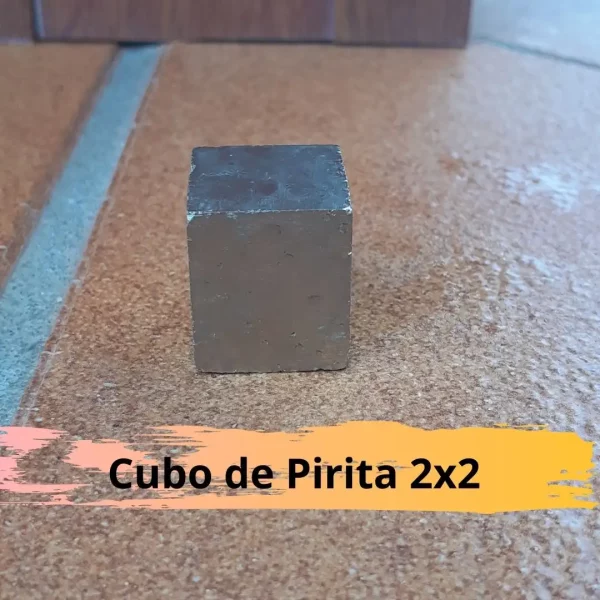 pirita cubo