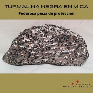 turmalina negra con mica